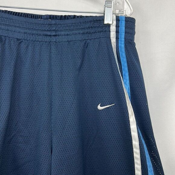 Nike Men’s Blue and White Reversible Basketball Shorts size large EUC - Picture 2 of 13